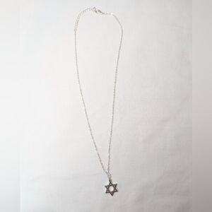 NWOT Star Of David Necklace